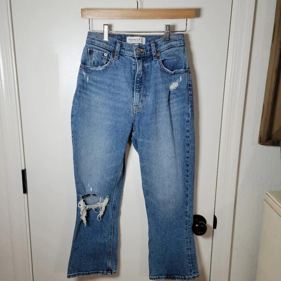 Abercrombie & Fitch Ultra High Rise Kick Flare Jeans | Curve Love | Size 25/0S - Picture 1 of 7